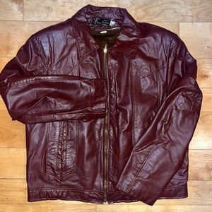 Mens Leather *VINTAGE* JEAN PIERRE LEATHER BOMBER. SIZE 44R with zip vest liner